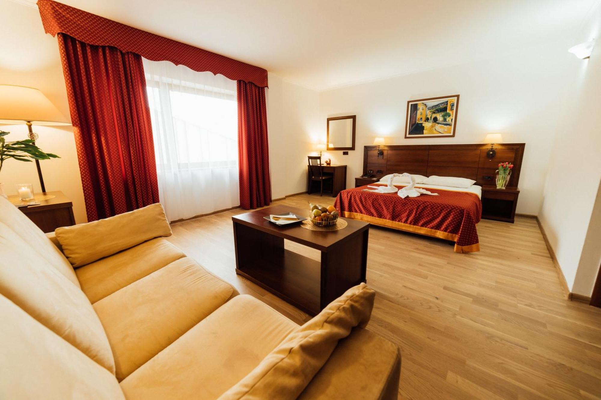 Hotel Picok Ðurđevac Kültér fotó