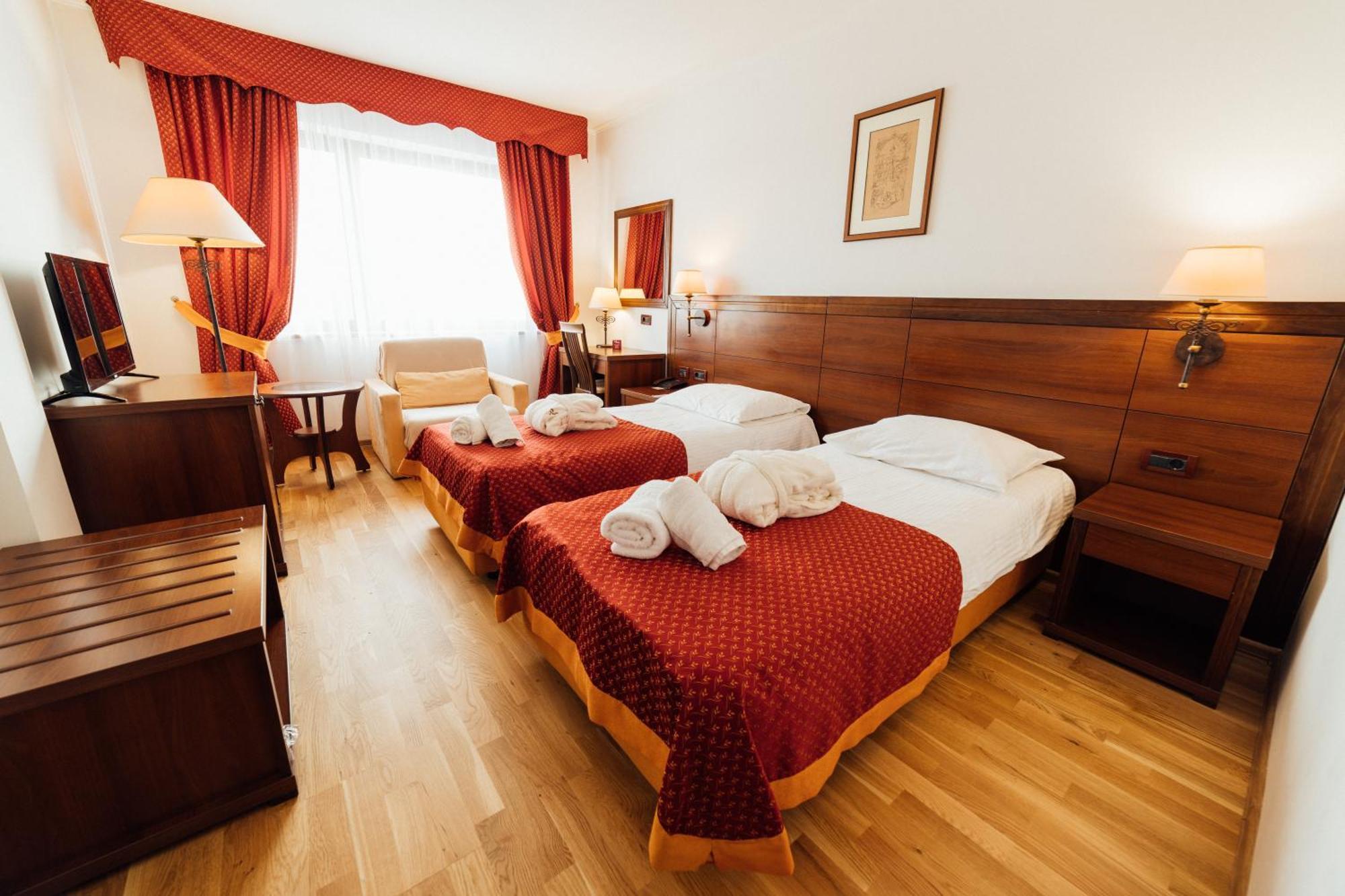 Hotel Picok Ðurđevac Kültér fotó